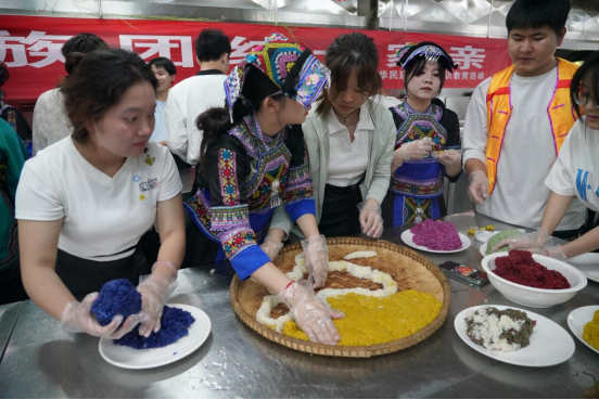 各族师生共祝“四月八”铸牢中华民族共同体意识教育活动