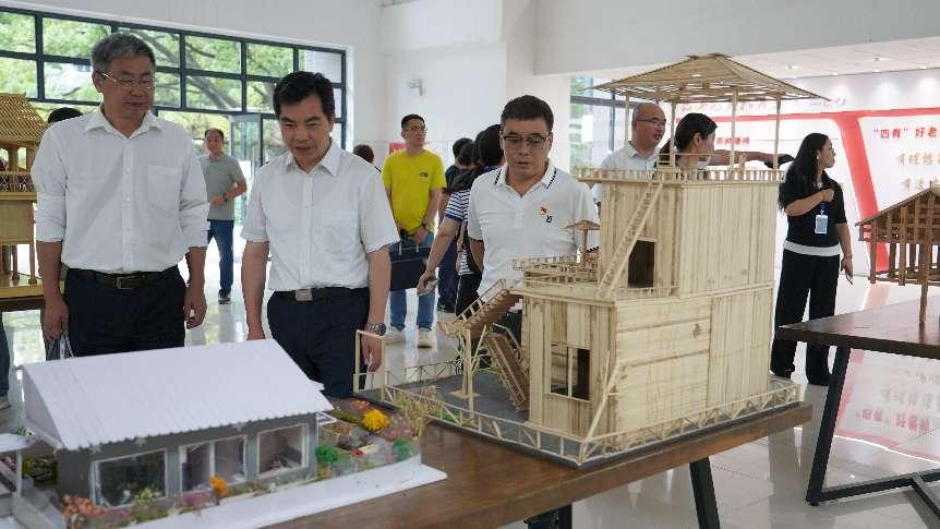 扬州技师学院到英超调研交流