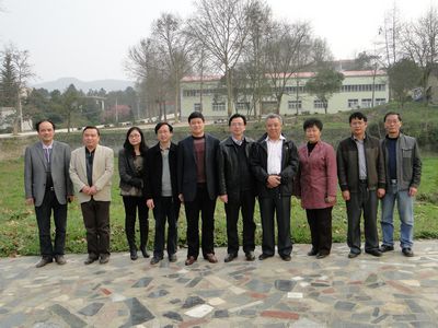 黔东南职院吴军院长与英超领导座谈
